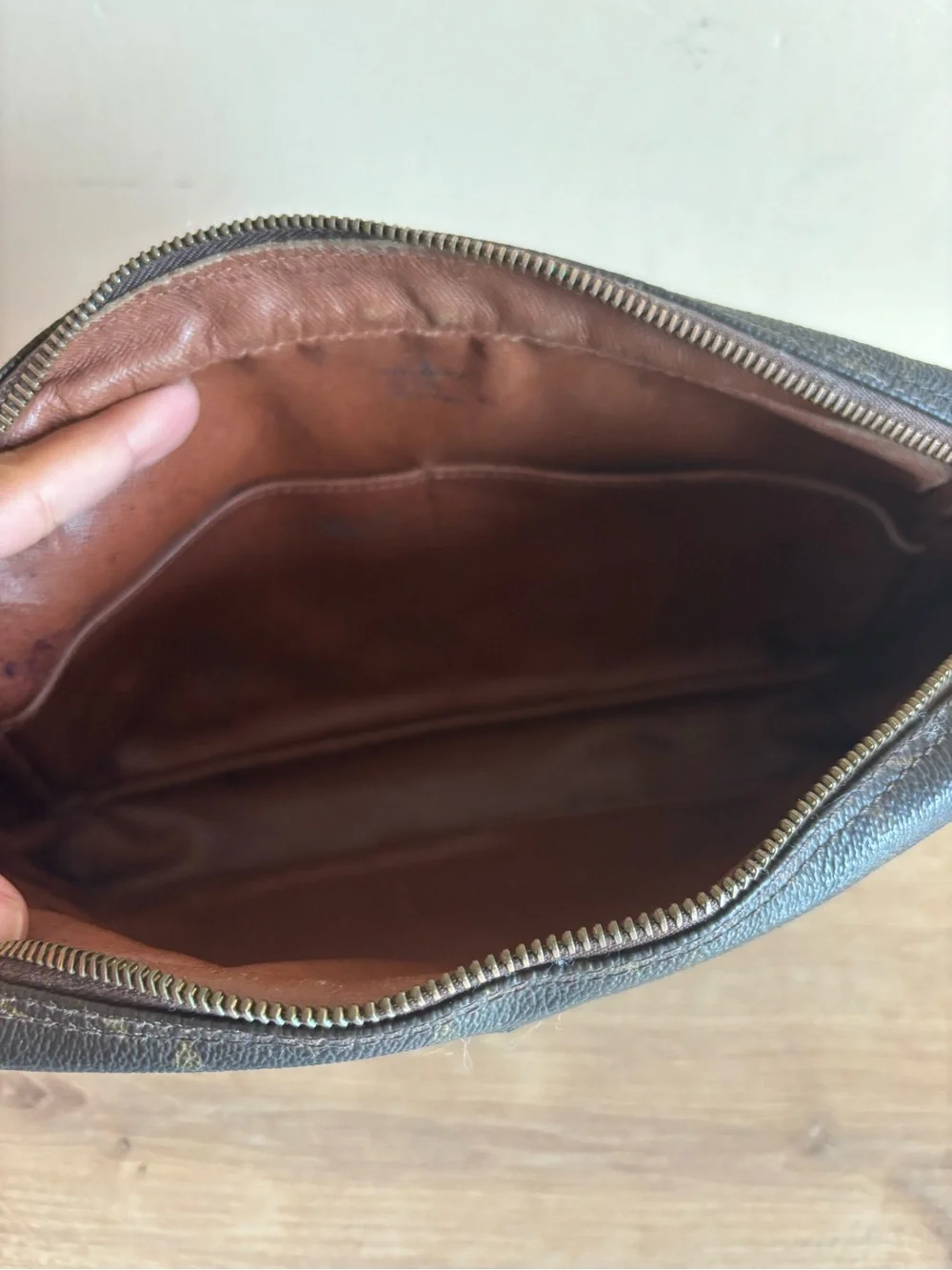 Authentic Louis Vuitton monogram clutch